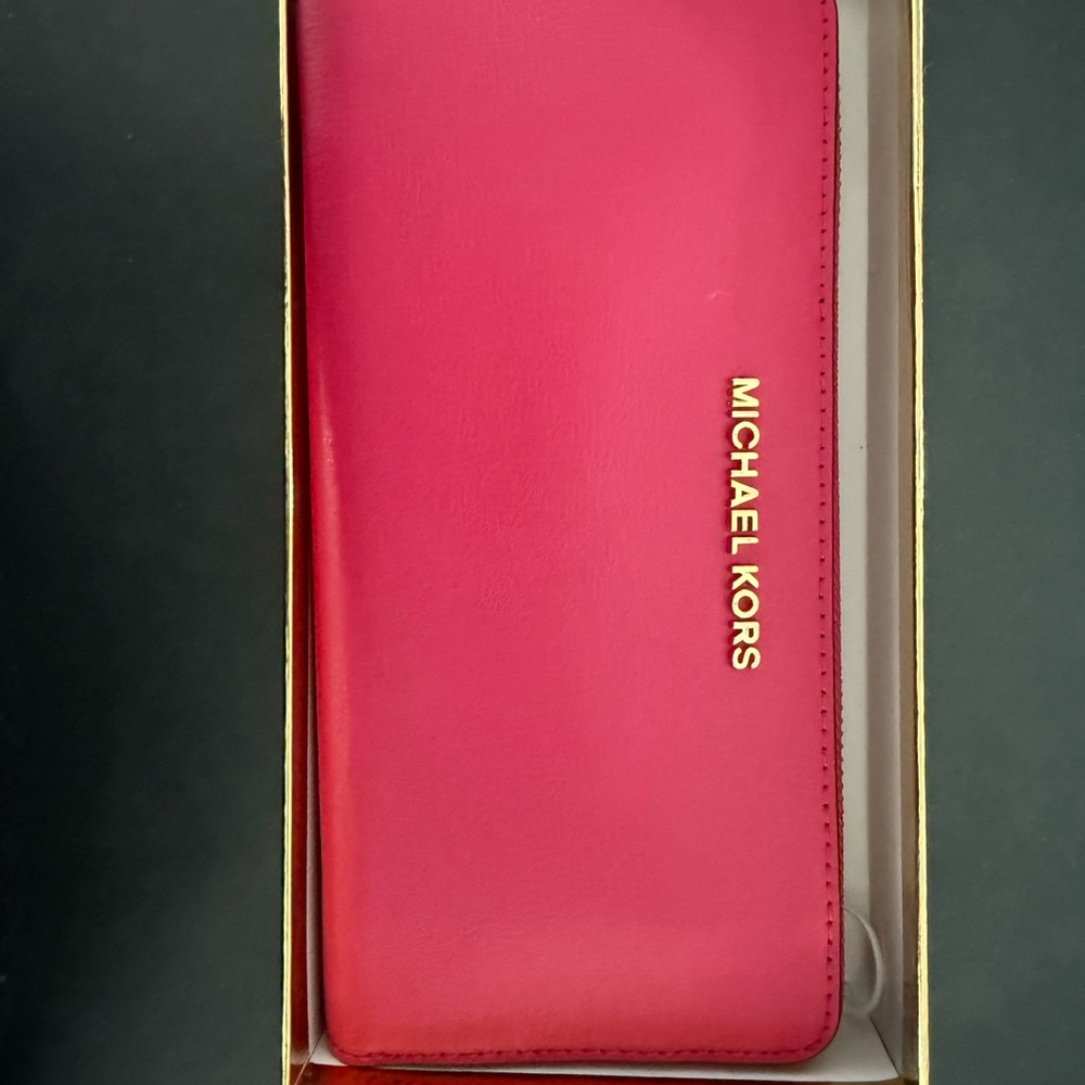 Michael Kors Pink Wallet